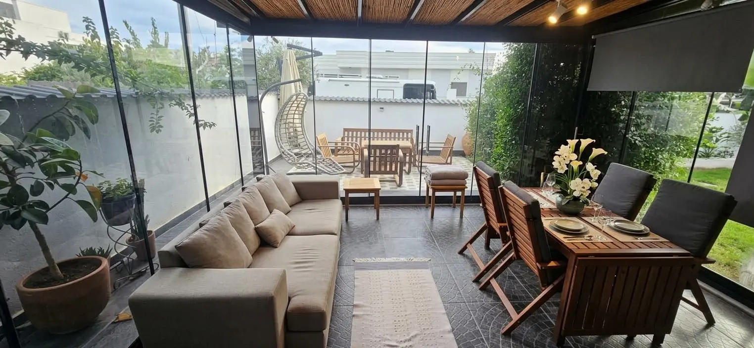 Enclosed terrace